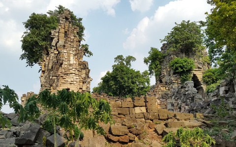 Công bố thông tin thành cổ ở Campuchia