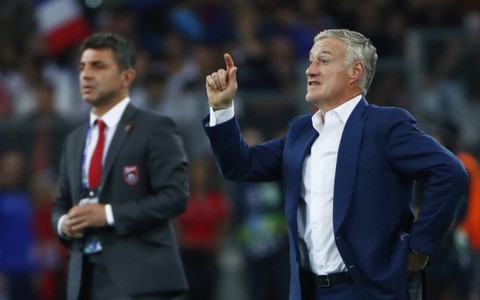 HLV Deschamps: “Các cầu thủ vào sân làm nên khác biệt”