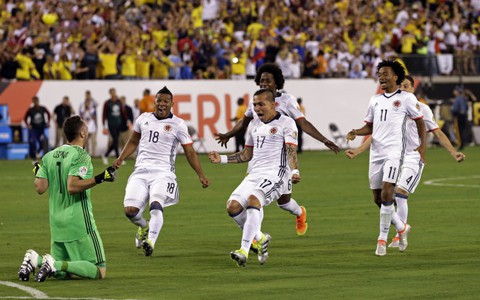 Hạ Peru trên chấm luân lưu, Colombia vào bán kết Copa America