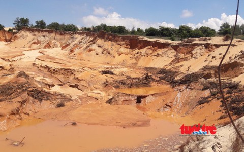 Công ty Tân Quang Cường thiếu nhiều giấy tờ khai thác titan