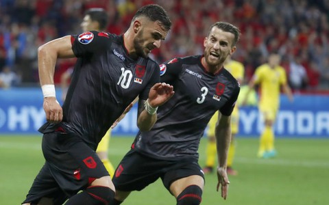 Quật ngã Romania, Albania nuôi tiếp hy vọng