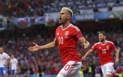 Ramsey chấp cánh cho Xứ Wales