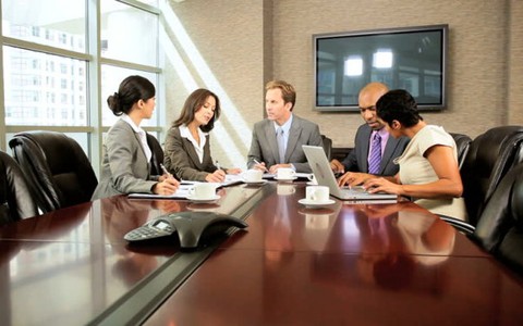 Học ngành kinh doanh quốc tế để làm việc toàn cầu