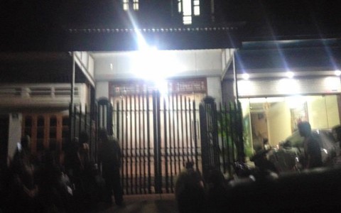 Hai vợ chồng chết bất thường trong nhà