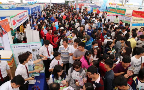 Hai ngày hội tư vấn xét tuyển ĐH, CĐ: Phong phú thông tin