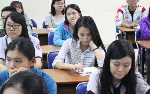 Trúng tuyển 2 ngành cùng trường, phải chọn thế nào?