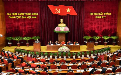 Giới thiệu Chủ tịch nước, Thủ tướng, Chủ tịch Quốc hội làm tiếp khóa mới