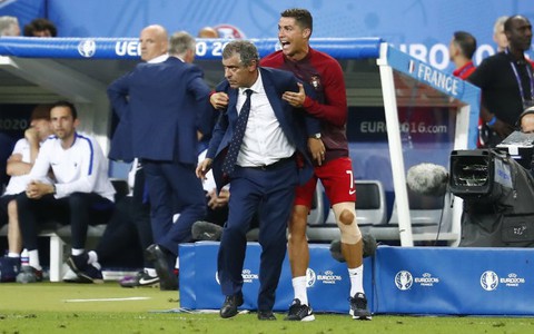 Euro 2016: Khi những nghịch lý trở thành điều phổ biến