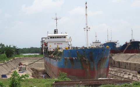 Nổ hầm tàu, 6 công nhân bỏng nặng