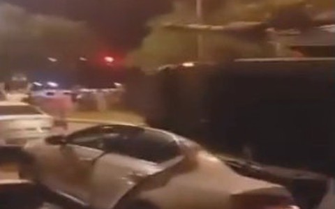 Clip người dân Thổ Nhĩ Kỳ ăn mừng thoát đảo chính
