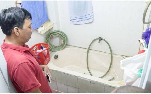 Biến phòng tắm cũ 4 mét vuông thành phòng tắm 5 sao