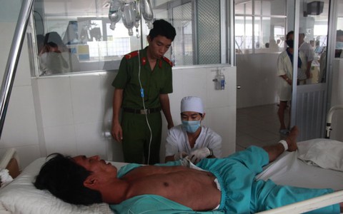 Nghi can chém hàng xóm rồi lên núi tự tử đã chết