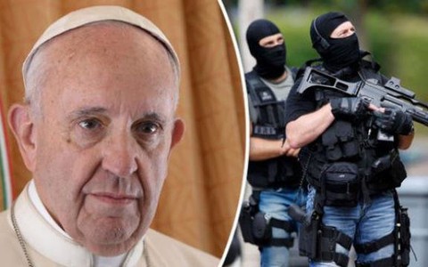 Giáo hoàng Francis nói "Thế giới đang trong chiến tranh"