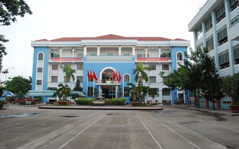 Nhiều trường đại học công bố điểm sàn 16