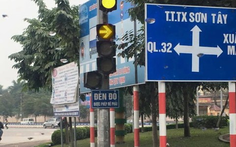 Phạt vượt đèn vàng, xuất hiện những tình huống khó xử