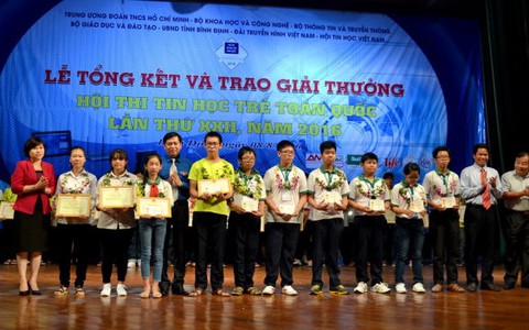 Nhiều thí sinh chủ động tiếp cận công nghệ mới, hiện đại