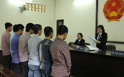 Băng cướp thiếu niên ở kênh Tàu Hủ lãnh án tù