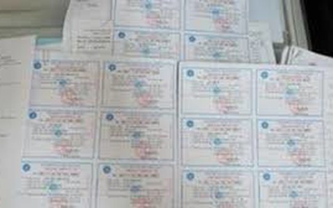 Thêm hỗ trợ cho người cận nghèo mua BHYT