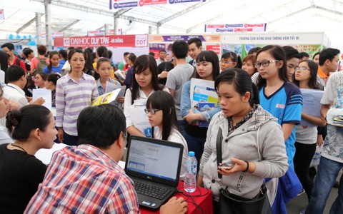Buổi tư vấn xét tuyển ĐH, CĐ cuối cùng sáng 30-8
