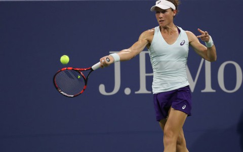 Thua Zhang Shuai, Stosur bị loại khỏi US Open 2016