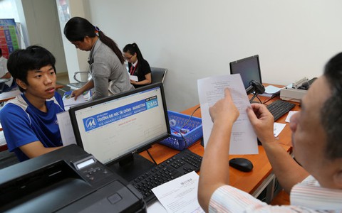 Nhiều trường ĐH hạ điểm vẫn không tuyển đủ chỉ tiêu