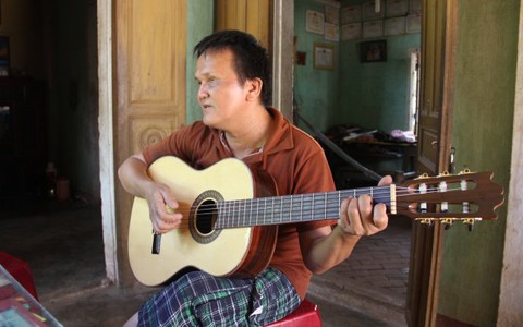 Sống sót sau thảm sát kỳ 4: Người “nghệ sĩ mù”