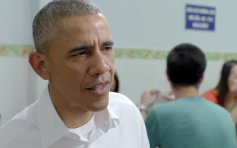 Xem clip Tổng thống Obama ăn bún chả phát trên CNN