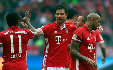 Bayern và Dortmund nhẹ nhàng giành 3 điểm