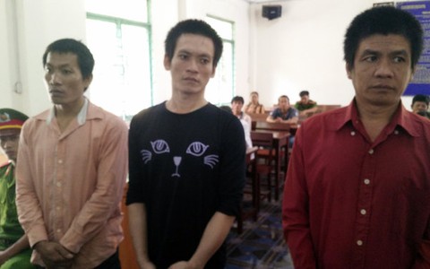 16 năm tù cho kẻ dùng dao cướp, hiếp bà cụ 61 tuổi