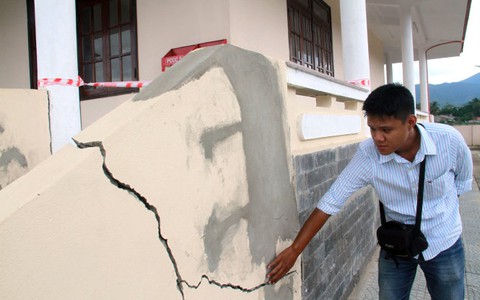 Kỷ luật vụ công trình “sử dụng 4 tháng đã lo sập”