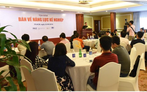 Câu chuyện “lãnh đạo kế nghiệp”: làm sao lấp khoảng trống?