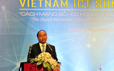 Thủ tướng Nguyễn Xuân Phúc: Cần cuộc cách mạng công nghệ thực sự