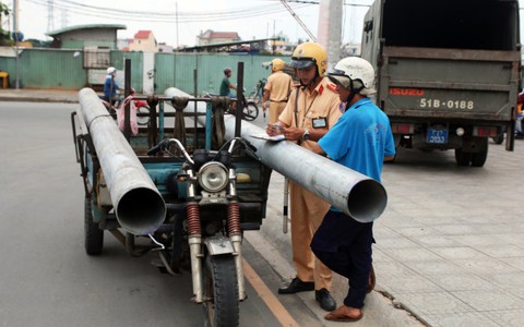 Hà Nội giảm xe chở hàng quá khổ