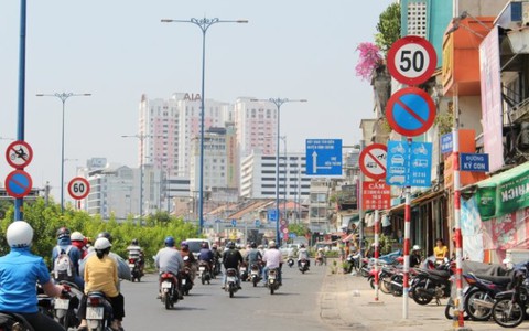 Dỡ bỏ hơn 1.600 biển hạn chế tốc độ bất hợp lý