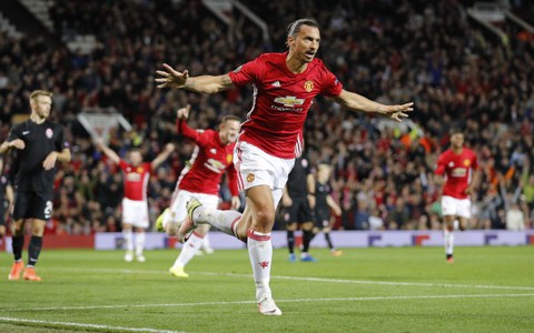 Ibrahimovic ghi bàn, M.U thắng trận đầu tại Europa League