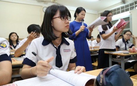 Học và ôn thi theo phương án mới, thầy trò bối rối