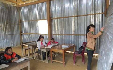 Nhiều giáo viên phản ứng vì bị luân chuyển bất hợp lý