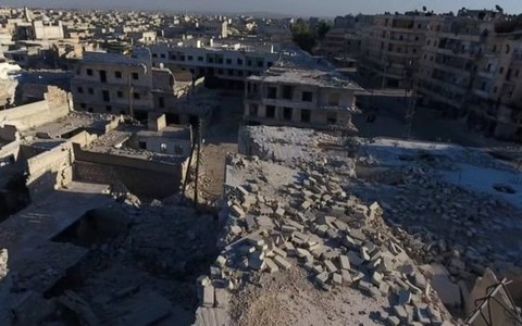 Bệnh viện tại Aleppo lại trúng bom