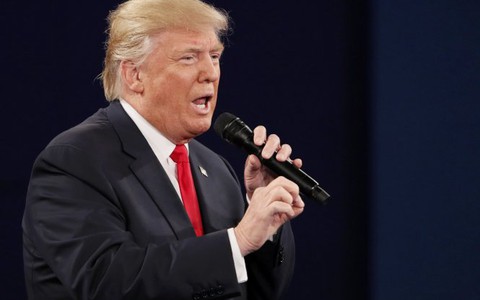 Ông Trump chửi những người tẩy chay là "đạo đức giả"