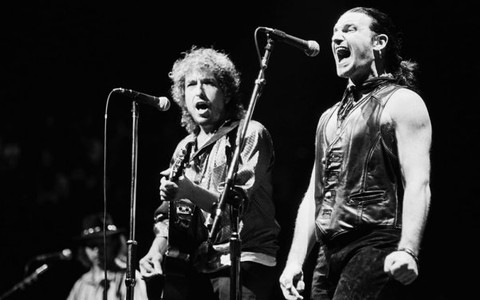 Nobel Văn học 2016: Bob Dylan và những cảnh báo
chiến tranh