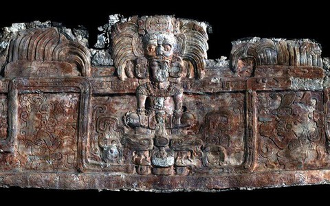 Phát hiện 2 ngôi mộ cổ thuộc nền văn minh Maya tại Guatemala