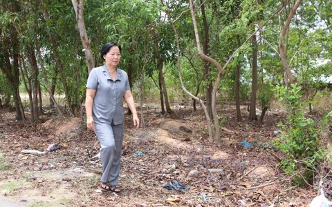 Nguyên chủ tịch xã “hô biến” đất dân thành... của vợ