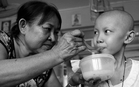 Đến đường sách xem ảnh Việt Nam - Đất nước - Con người