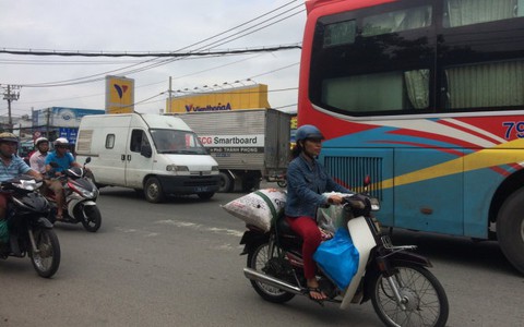 Lần theo nguồn gốc xe gắn biển công vụ đi chở hàng