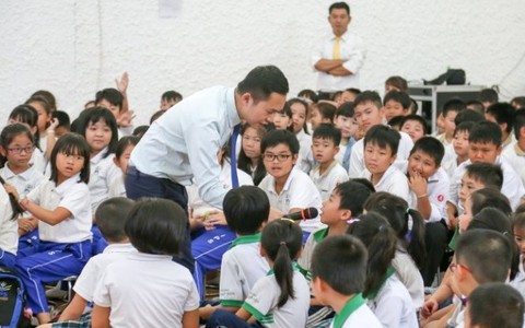 Giáo dục lễ nghĩa trong “xã hội online”