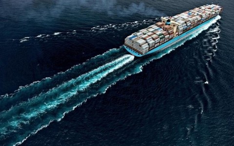 Doanh nghiệp vận tải biển
kêu khổ với phí, lãi suất