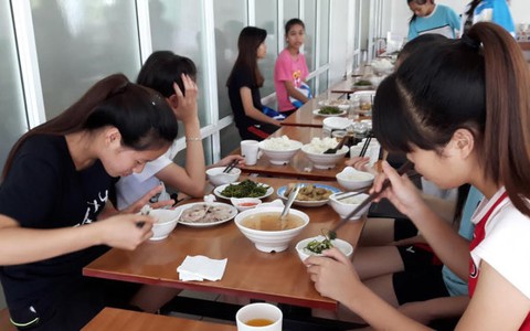 Vận động viên Hà Nội: Ăn uống đạm bạc, bị nợ tiền thưởng