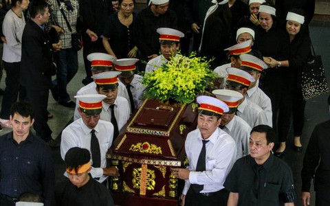 Tiễn đưa nghệ sĩ Phạm Bằng về nơi an nghỉ cuối cùng