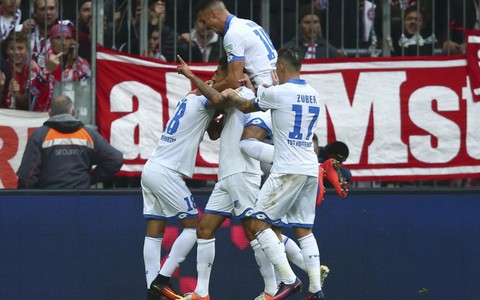 Hoffenheim cầm chân Bayern tại Allianz Arena