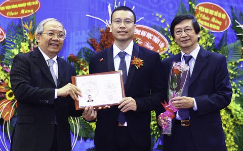 Tăng công bố quốc tế
góp phần bảo vệ chủ quyền